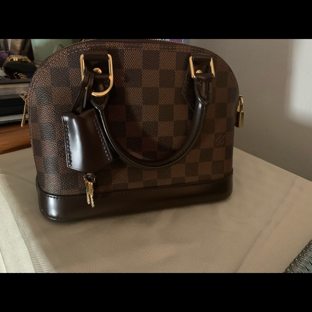 Louis Vuitton Alma BB